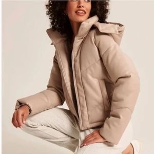 Abercrombie Faux Leather Crop Puffer size XS